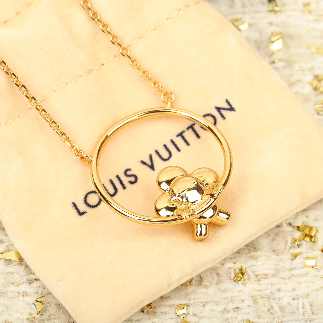 Louis Vuitton trendy logo necklace