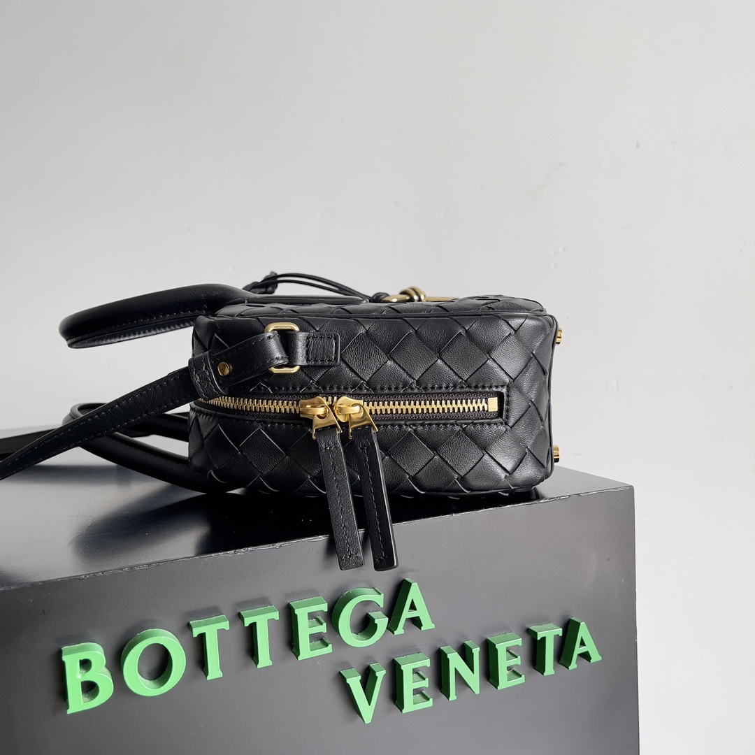 Bottega Veneta 2024 Spring Get Away Small Square Bag 776736