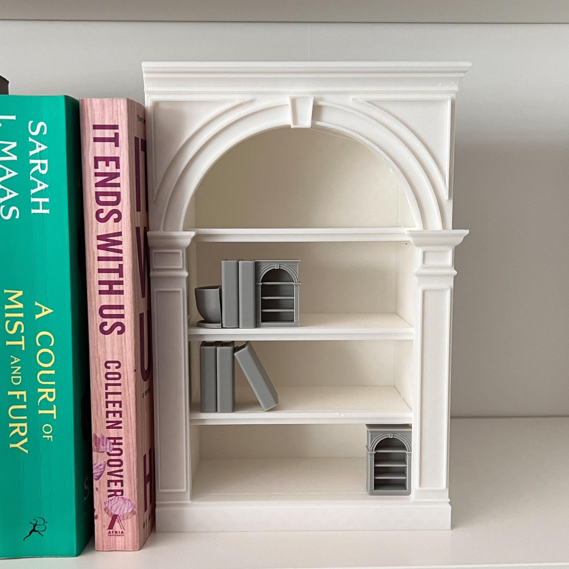 BOOKEND | Small Collectible Display Shelf