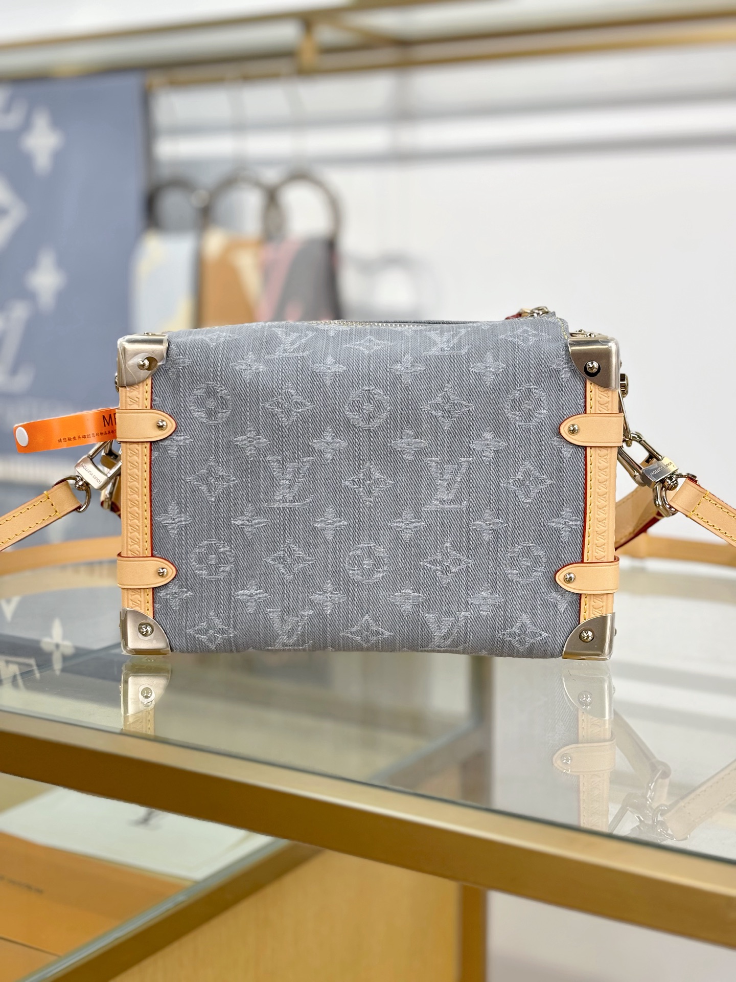 Louis Vuitton SIDE TRUNK Medium Handbag M13285