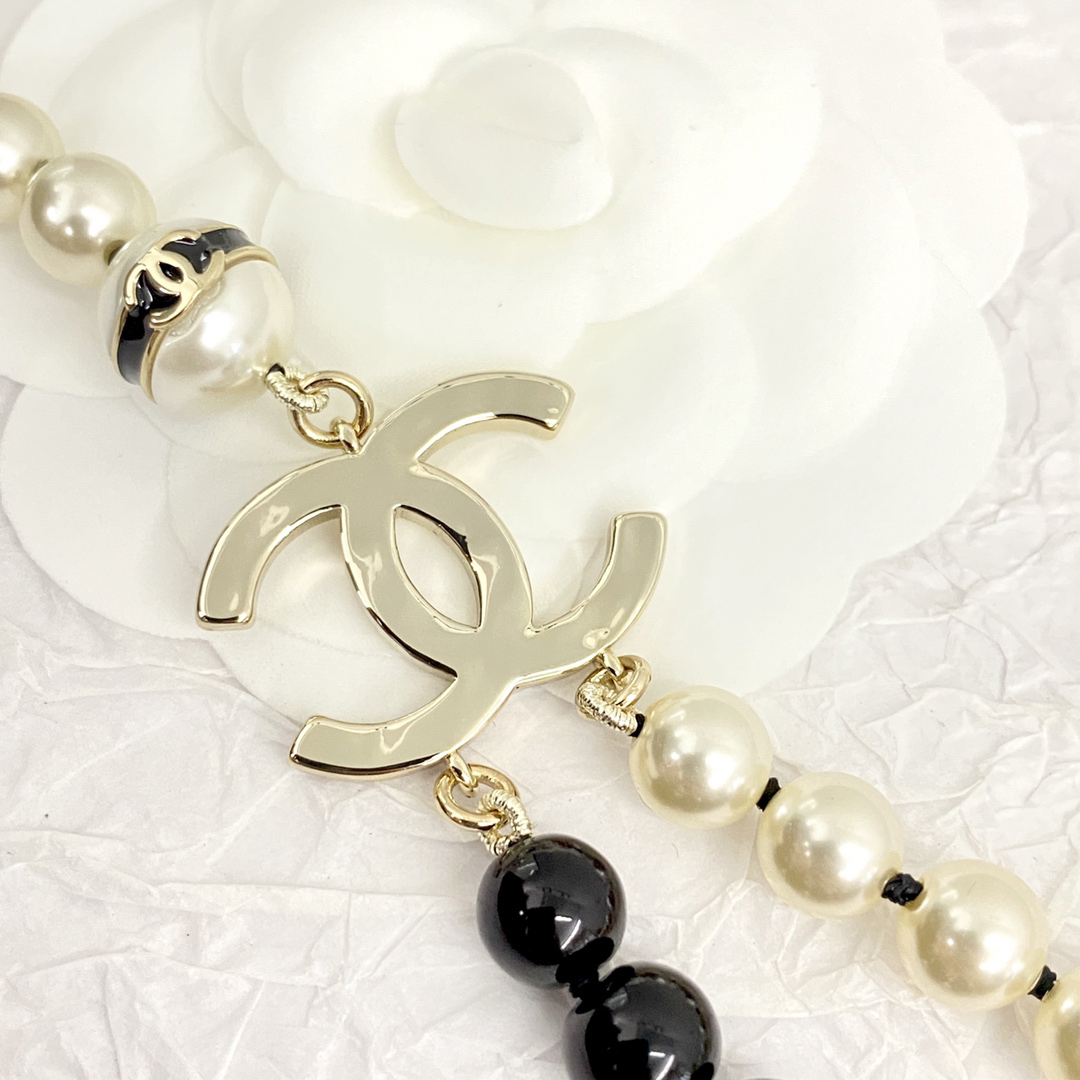 Chanel Black and White Half-Color Pearl Double Necklace