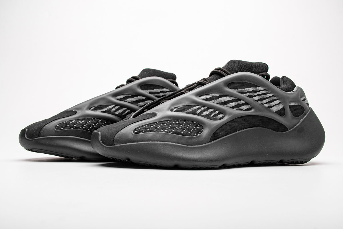 700V3