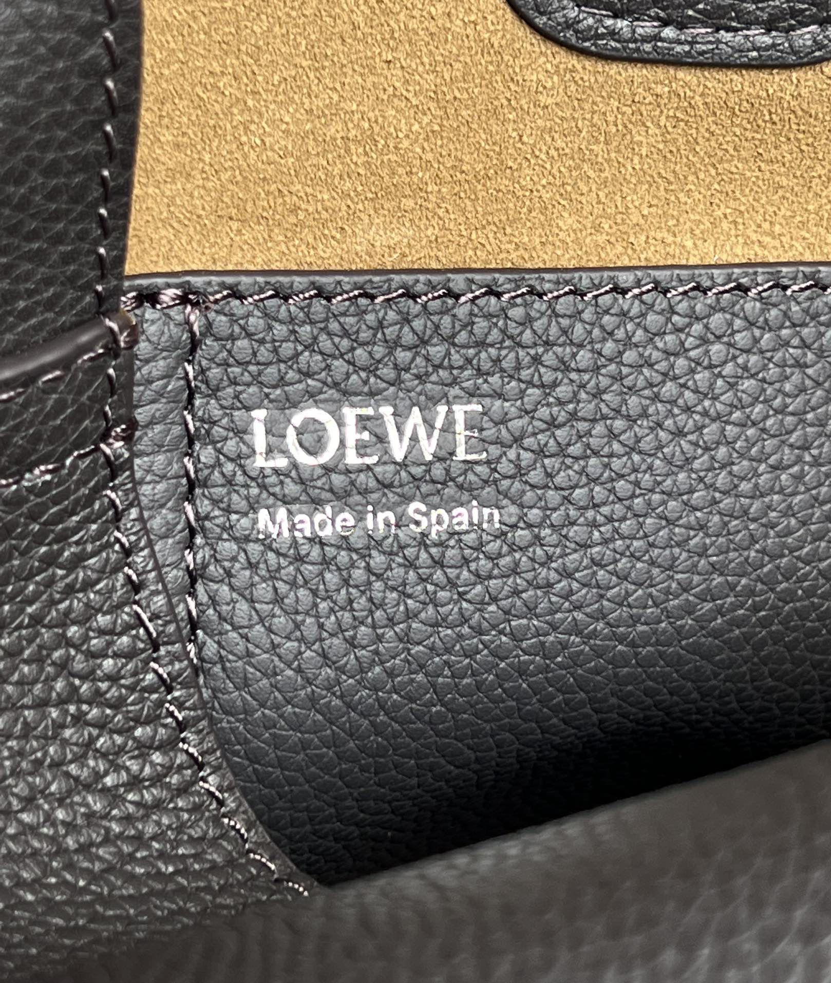 Loewe Pebble mini bucket bag 0705