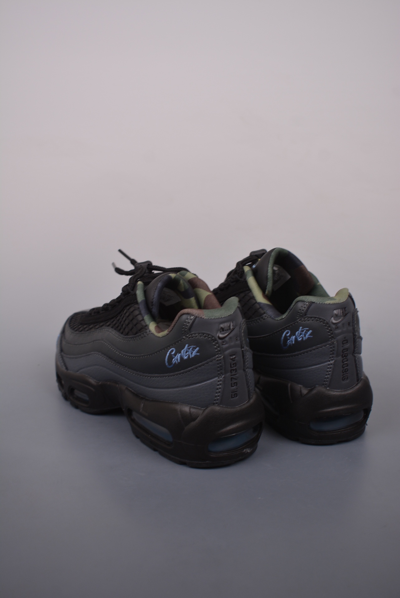 NIKE Air Max 95 air cushion running shoes black blue camouflage