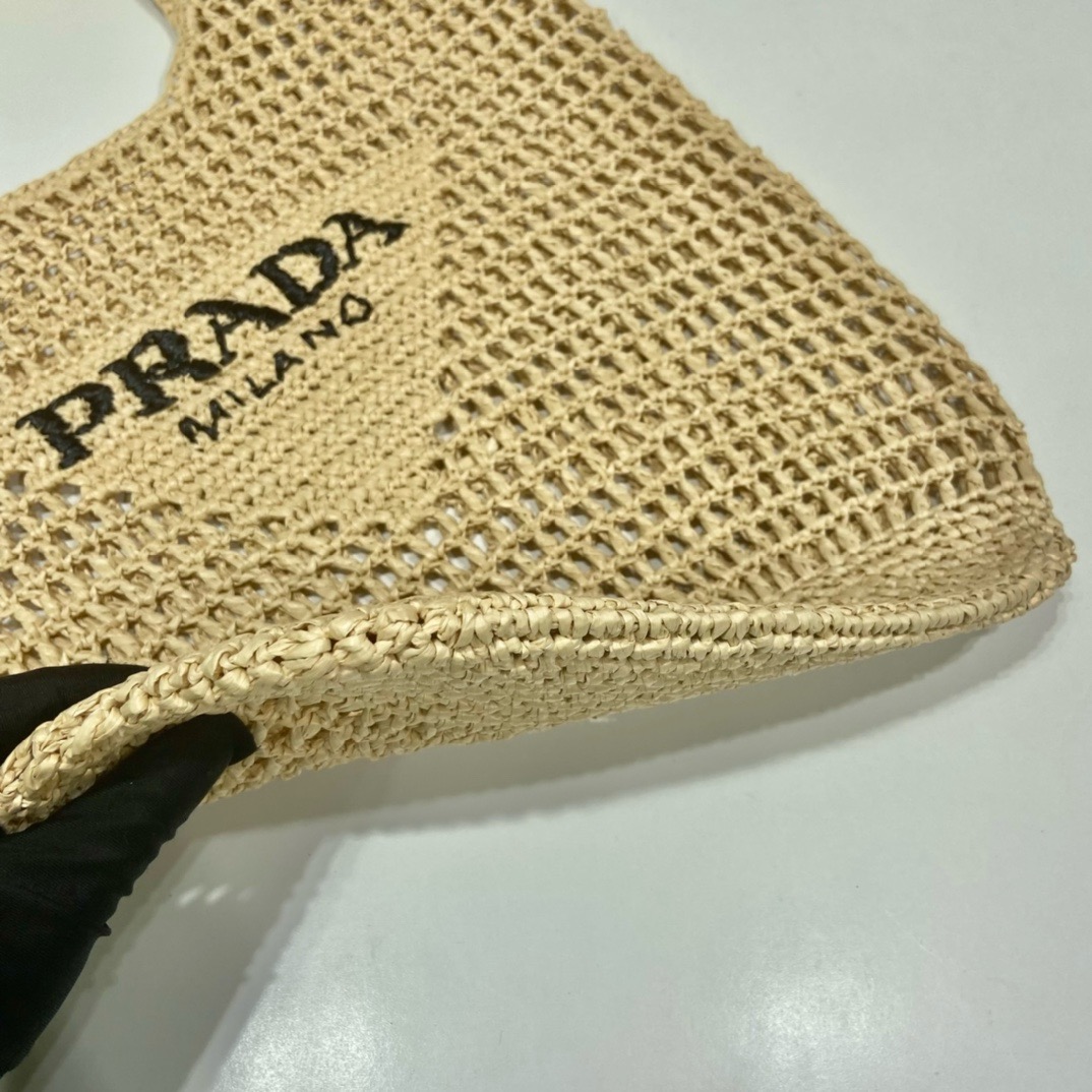 Prada Raffia Tote Bag 1BG424