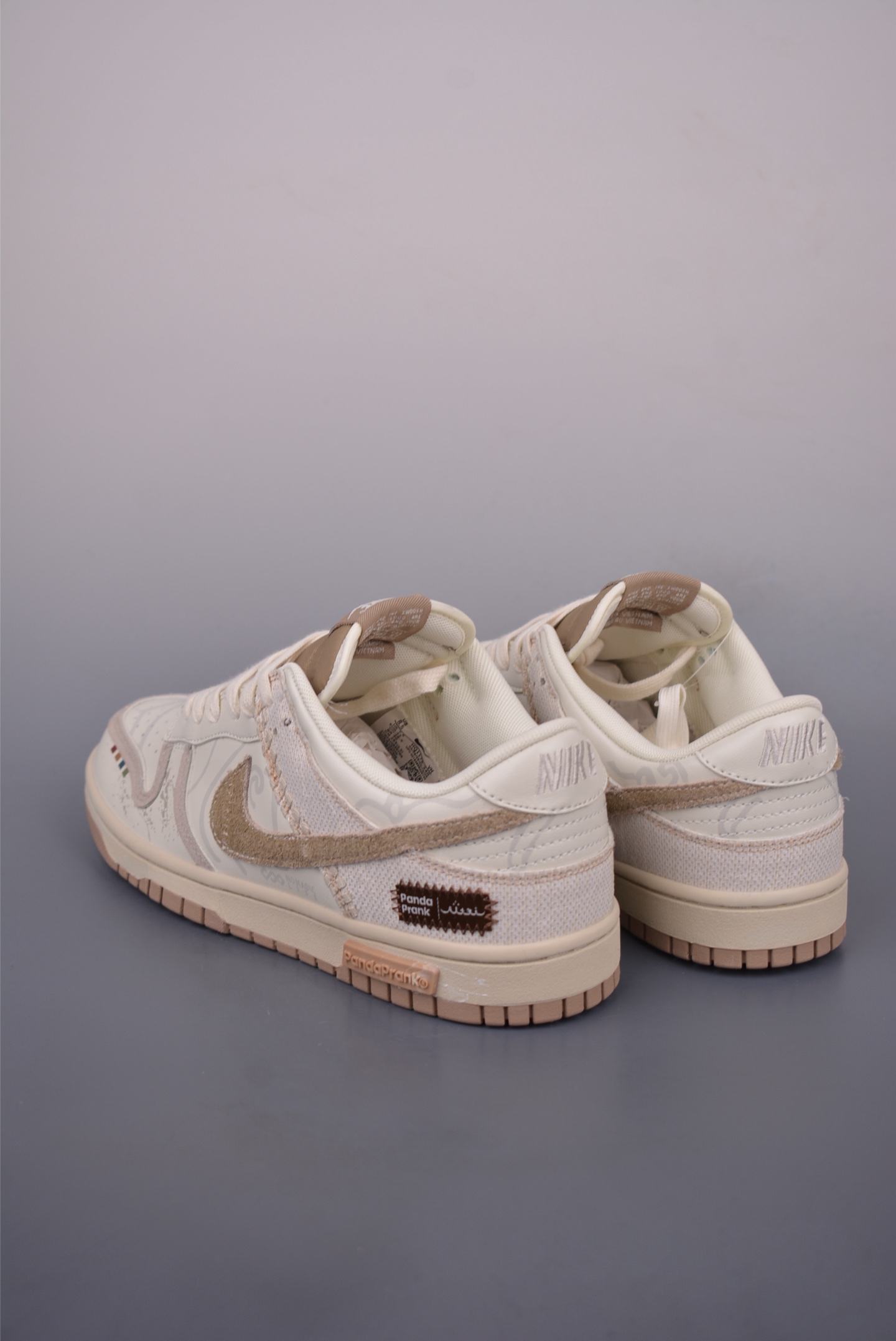 Nike SB Dunk Low 