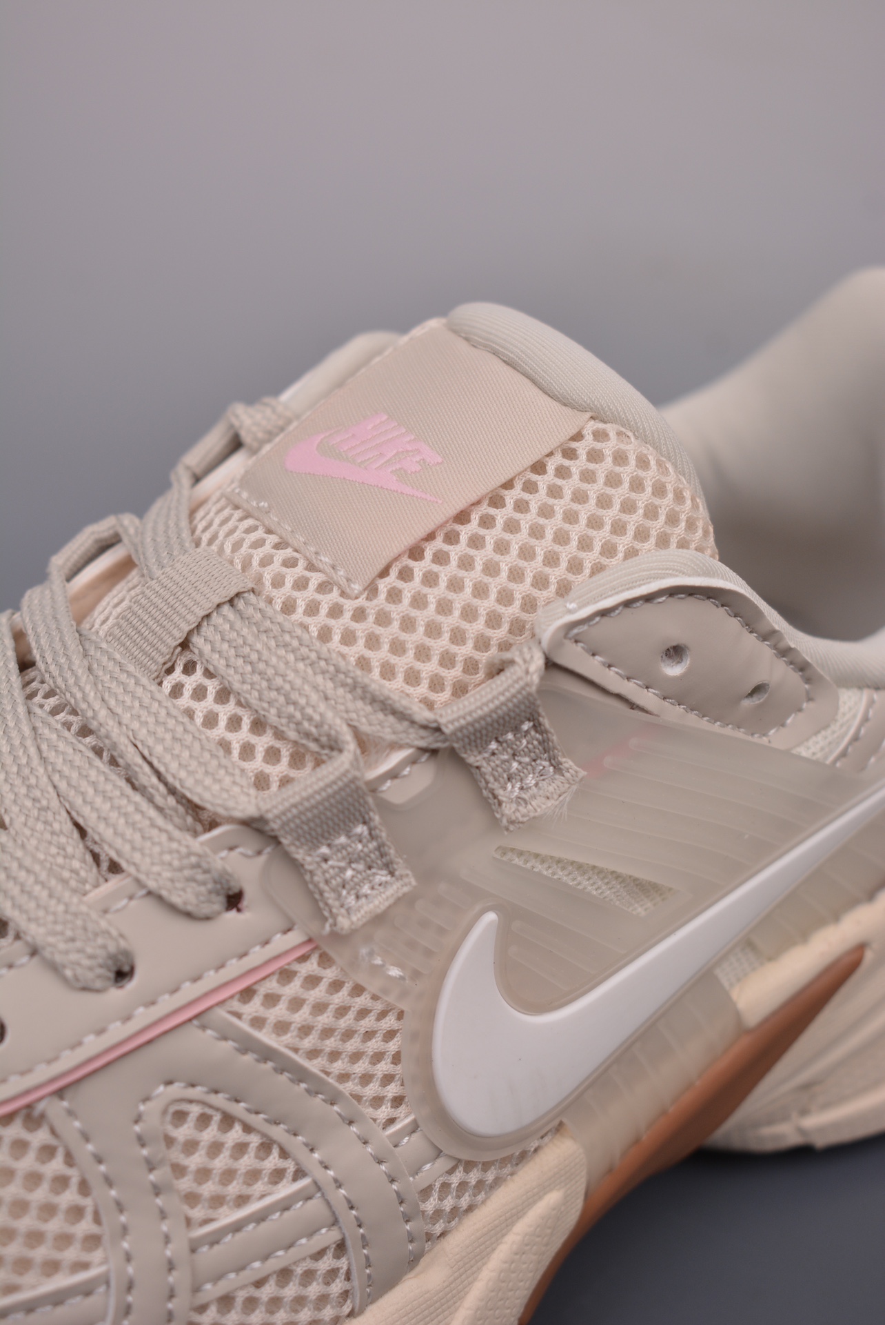 NIKE V2K Runtekk Beige Grey FN0738-107
