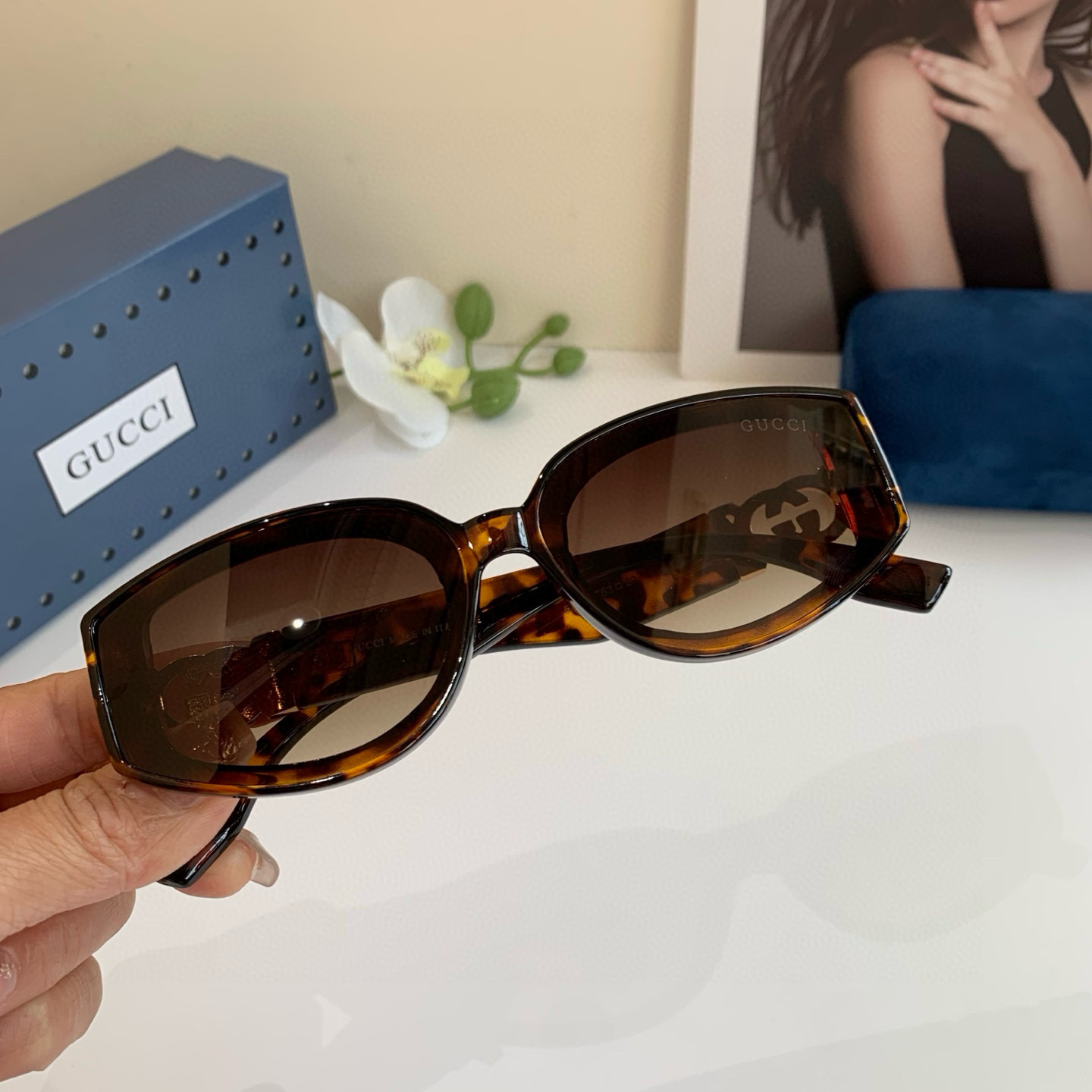 Gucci Round Frame Sunglasses