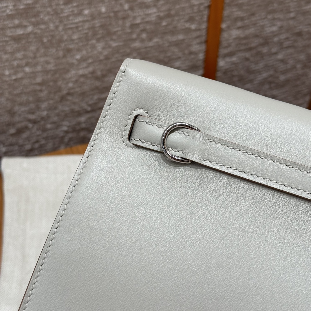 Hermes kelly danse M4Gris pale handbag (handmade to order)