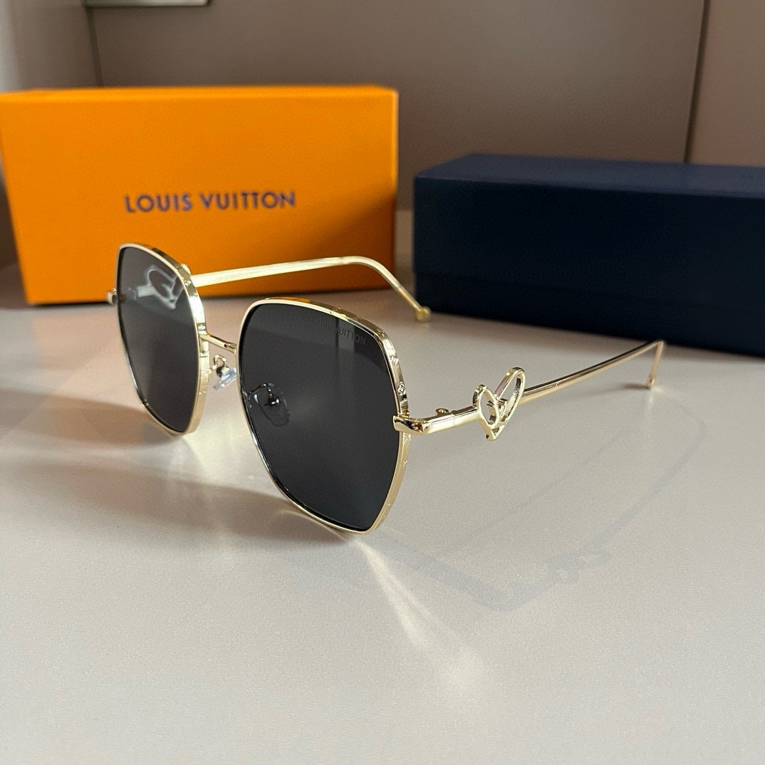 Louis Vuitton Square Frame Sunglasses