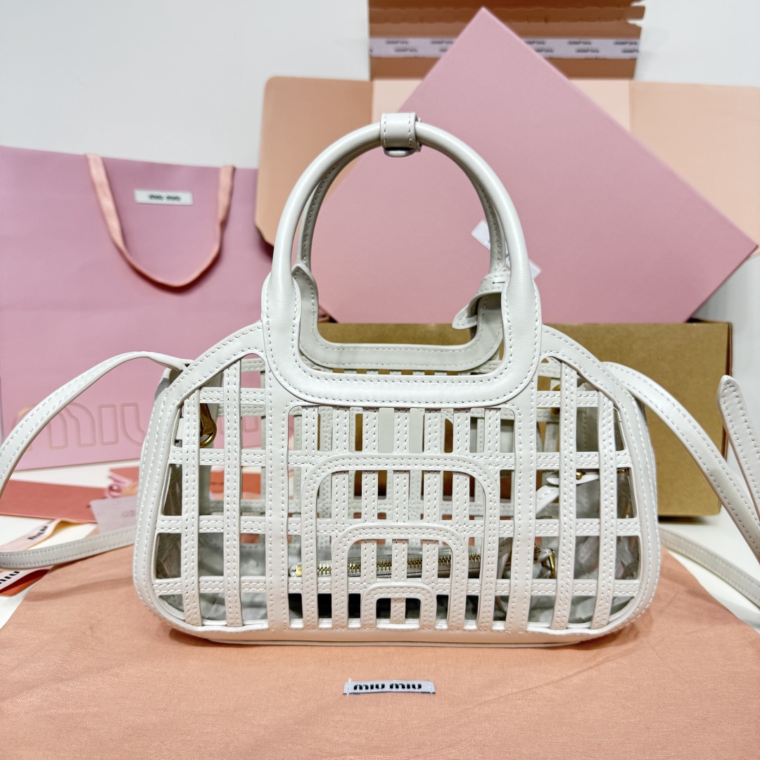 Miu Miu Naa leather bag 5BA294