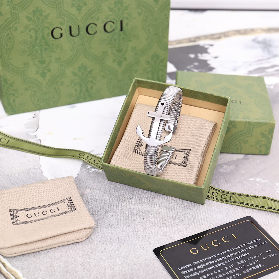 Gucci silver anchor bracelet
