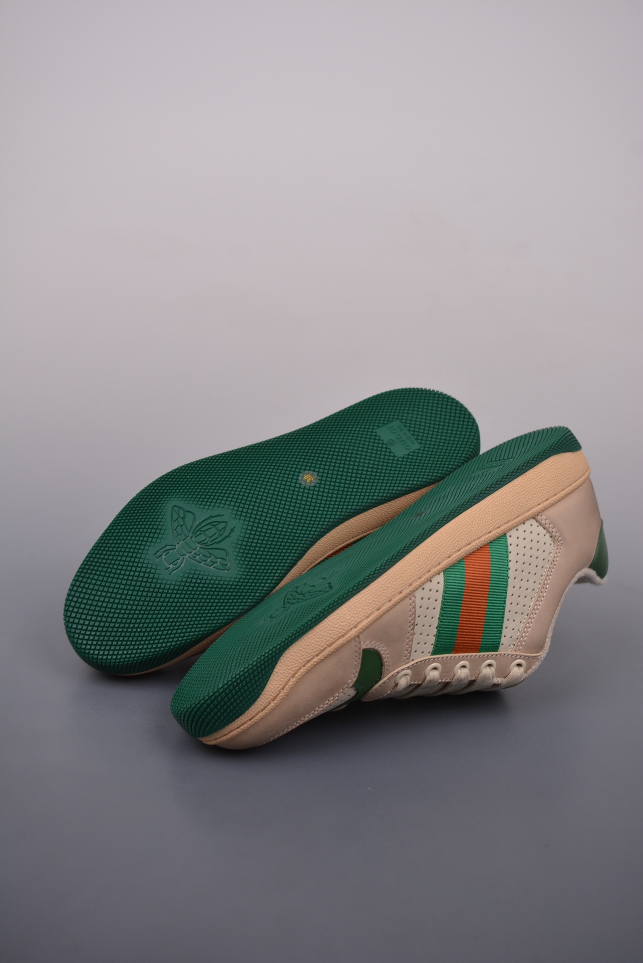 Gucci Screener GG Sneaker Low Off-White Perforated Distressed 546163 0YI20 9582