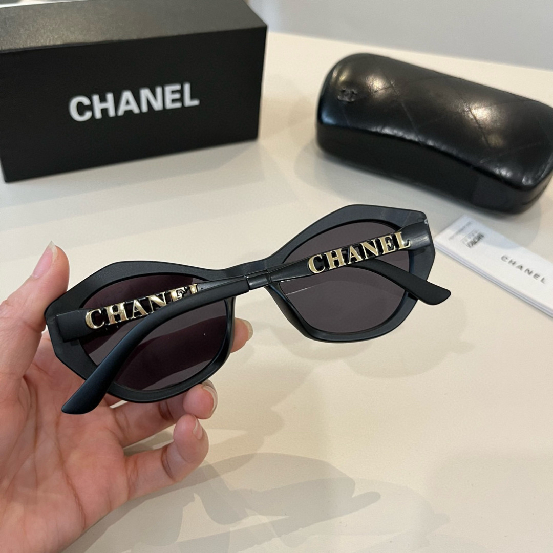 Chanel round frame sunglasses