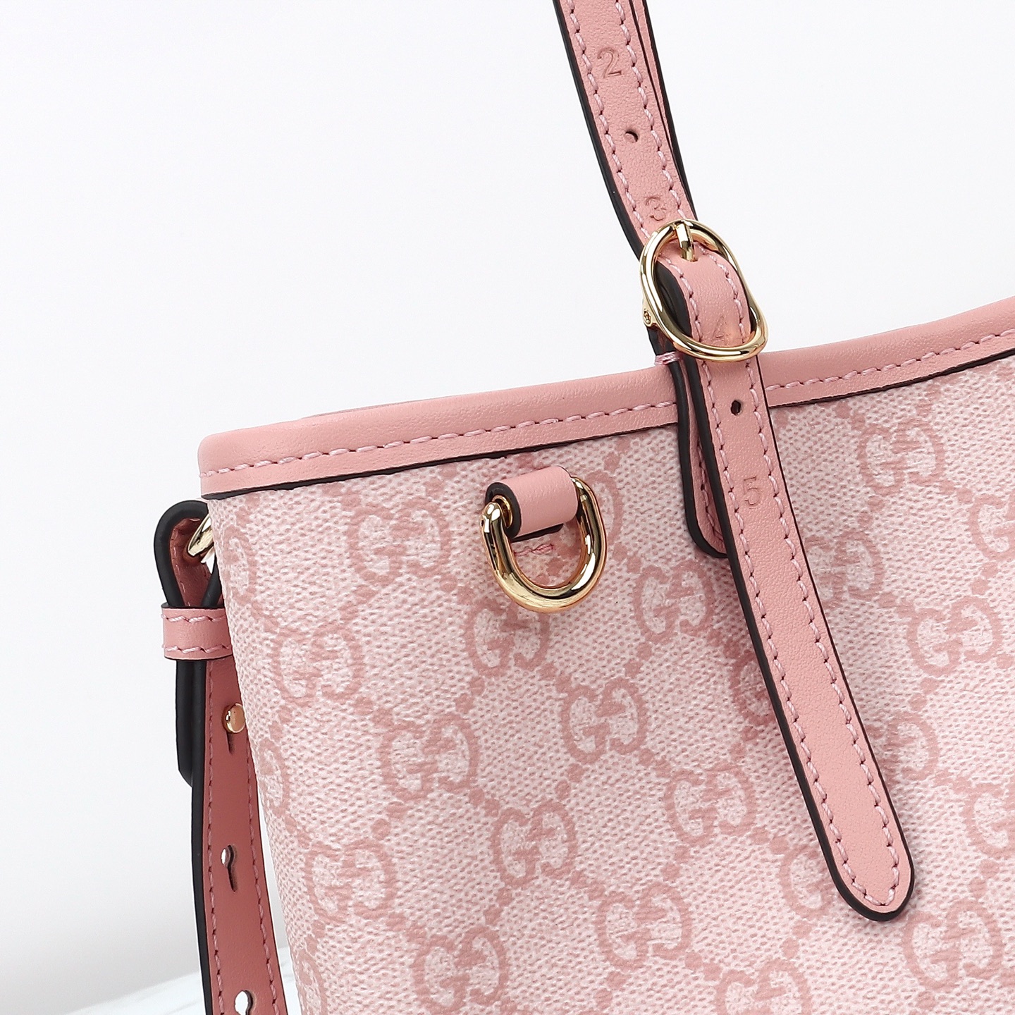 Gucci GG Emblem medium tote bag ‎815214 FAD6L 8459