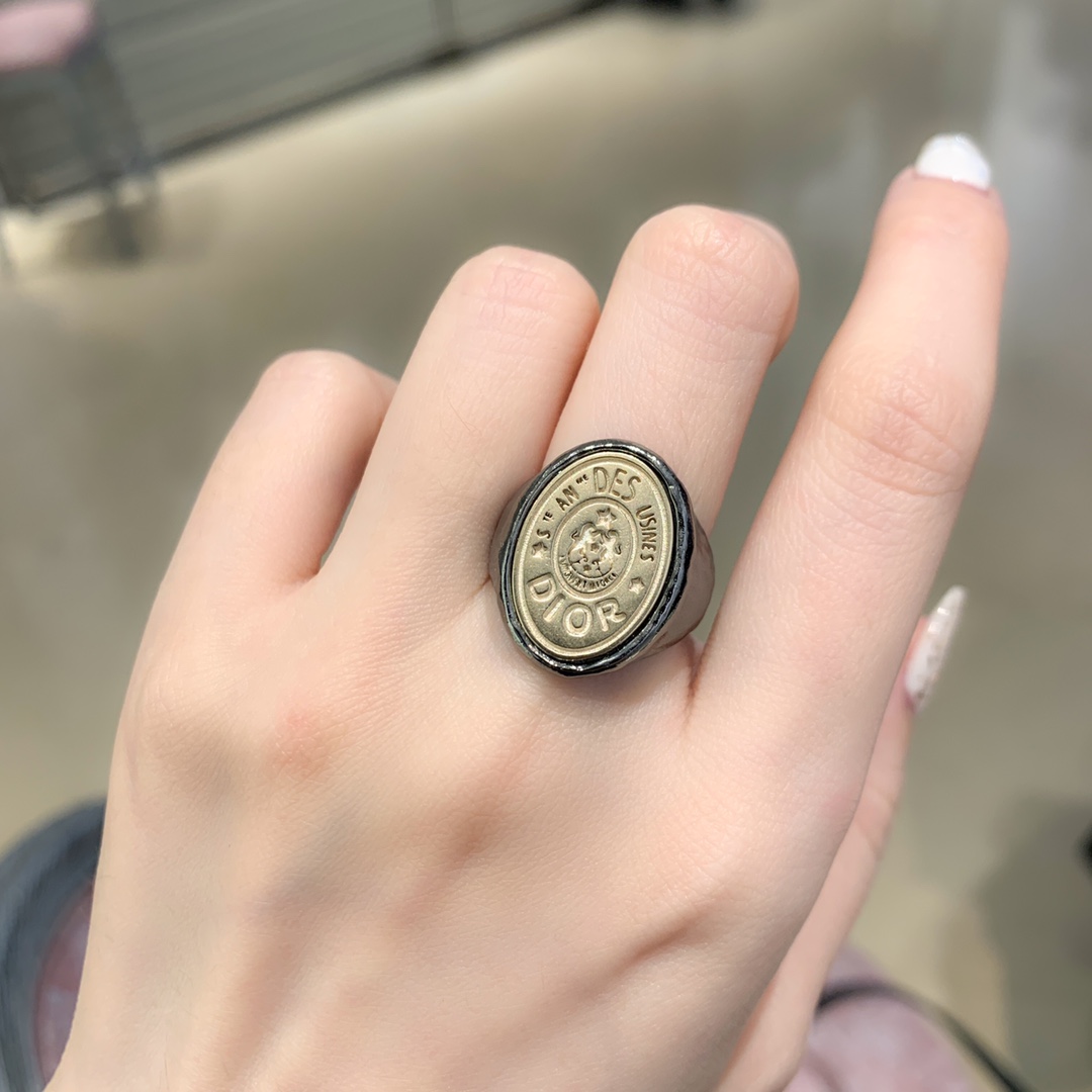 Dior Pentagram Ring