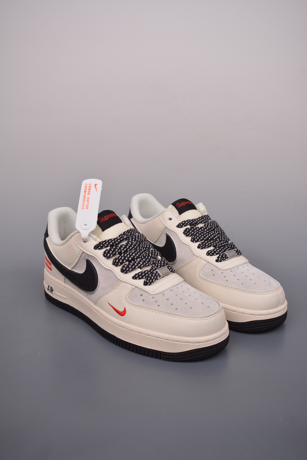 Supreme x Nike Air Force 1 Low Black, White and Red