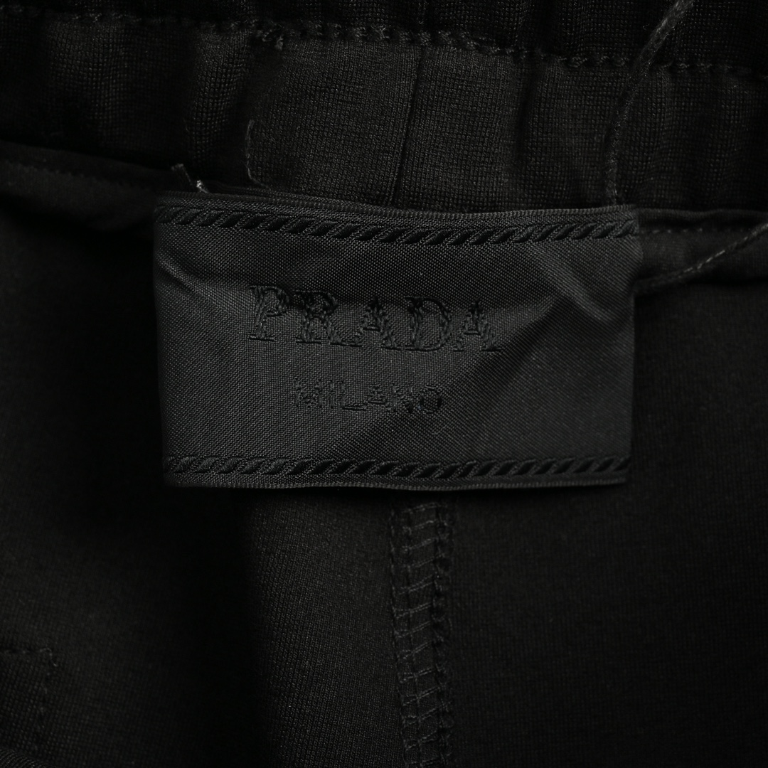 Prada 24Fw zip pocket side webbing trousers