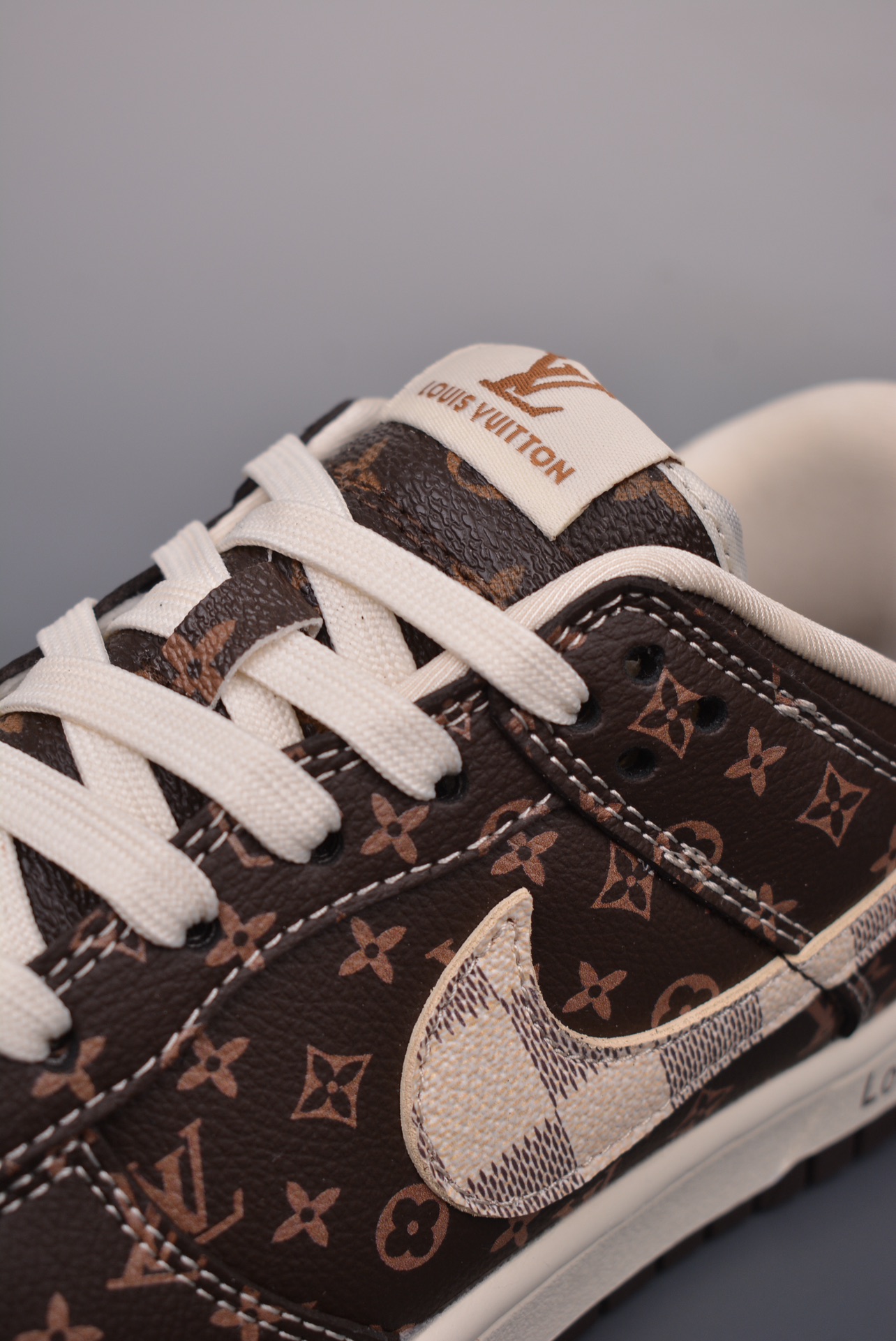 Louis Vuitton x Nike SB Dunk LowDamier AzurBrownLV Monogram SJ2068-255