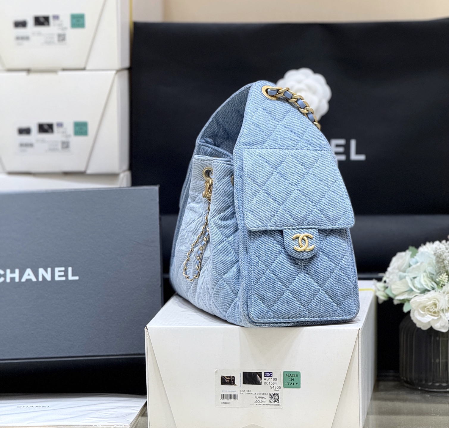 Chanel 25S Spring/Summer Collection Denim Handbag AS5293 00138