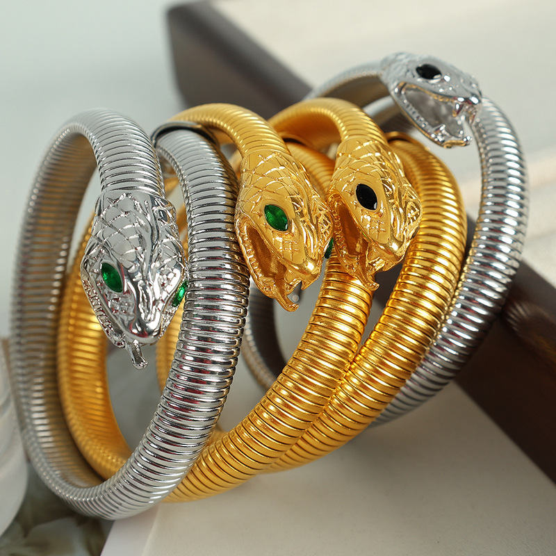 🌲Early Christmas Sale 49% OFF🌲Titanium Steel Cobra Stretch Bracelet – Bold Snake Design with Green Stone Accents