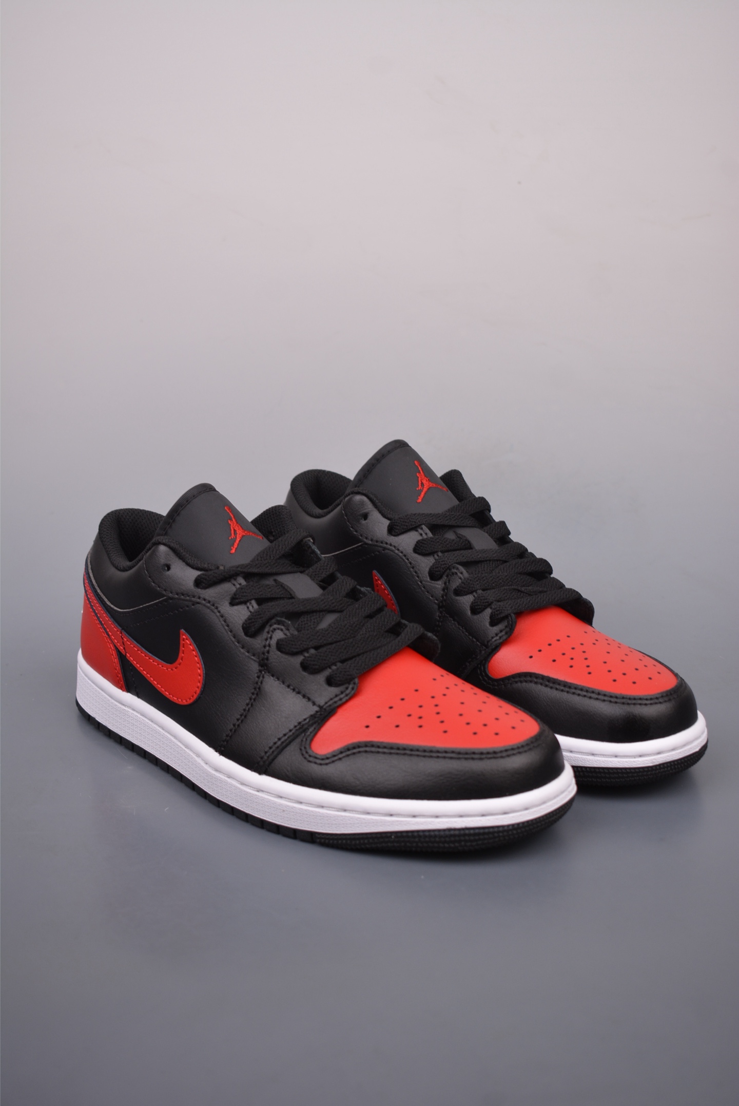 Nike Wmns Air Jordan 1 Low GS Black Red Toe 553558-067