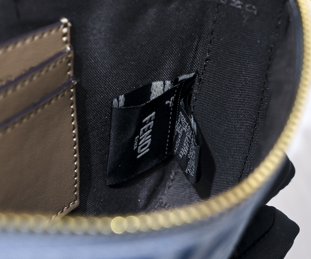 FENDI Baguette Denim Clutch 7717