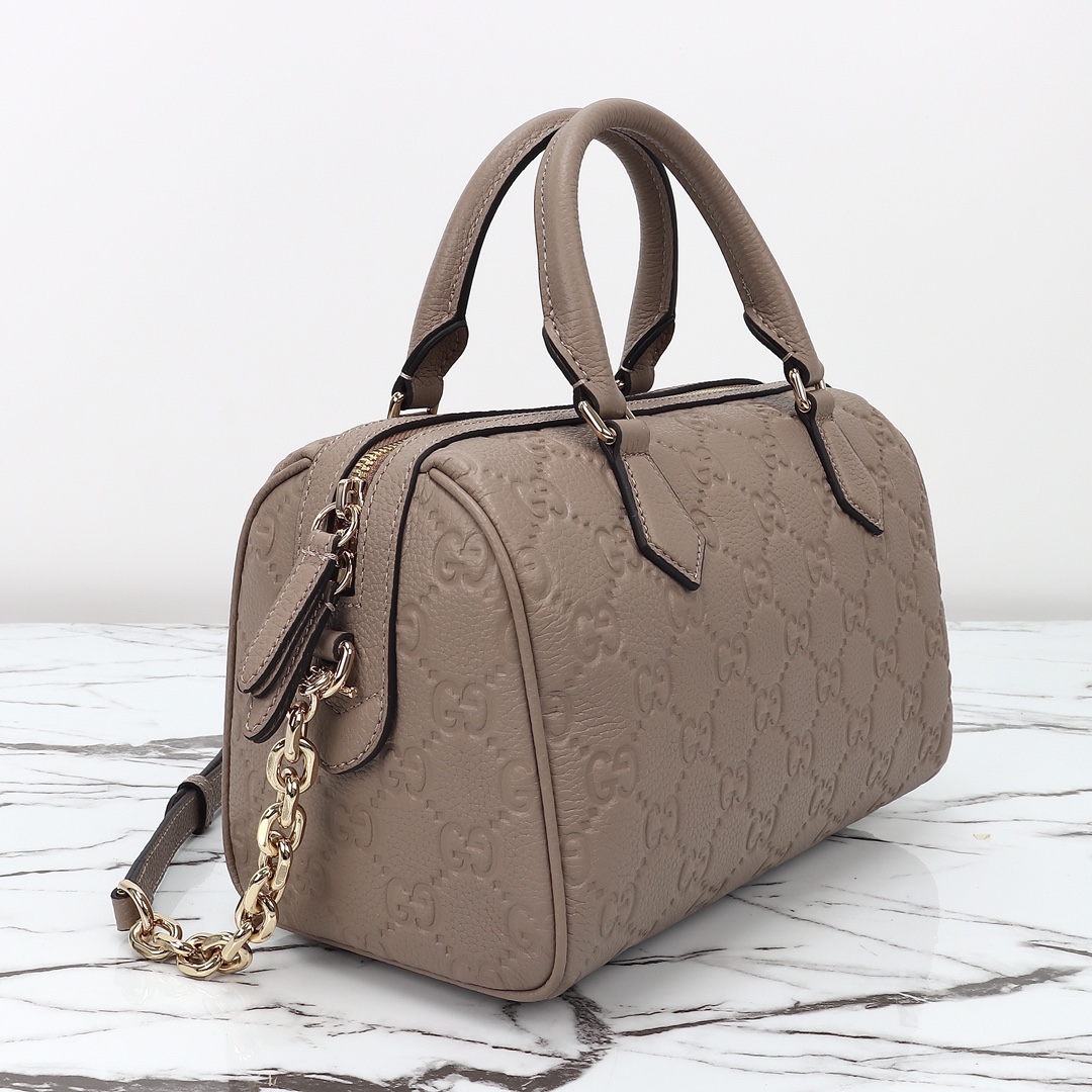 Gucci GG Emblem Medium Boston Bag‎ 815255 AAEEM 1000