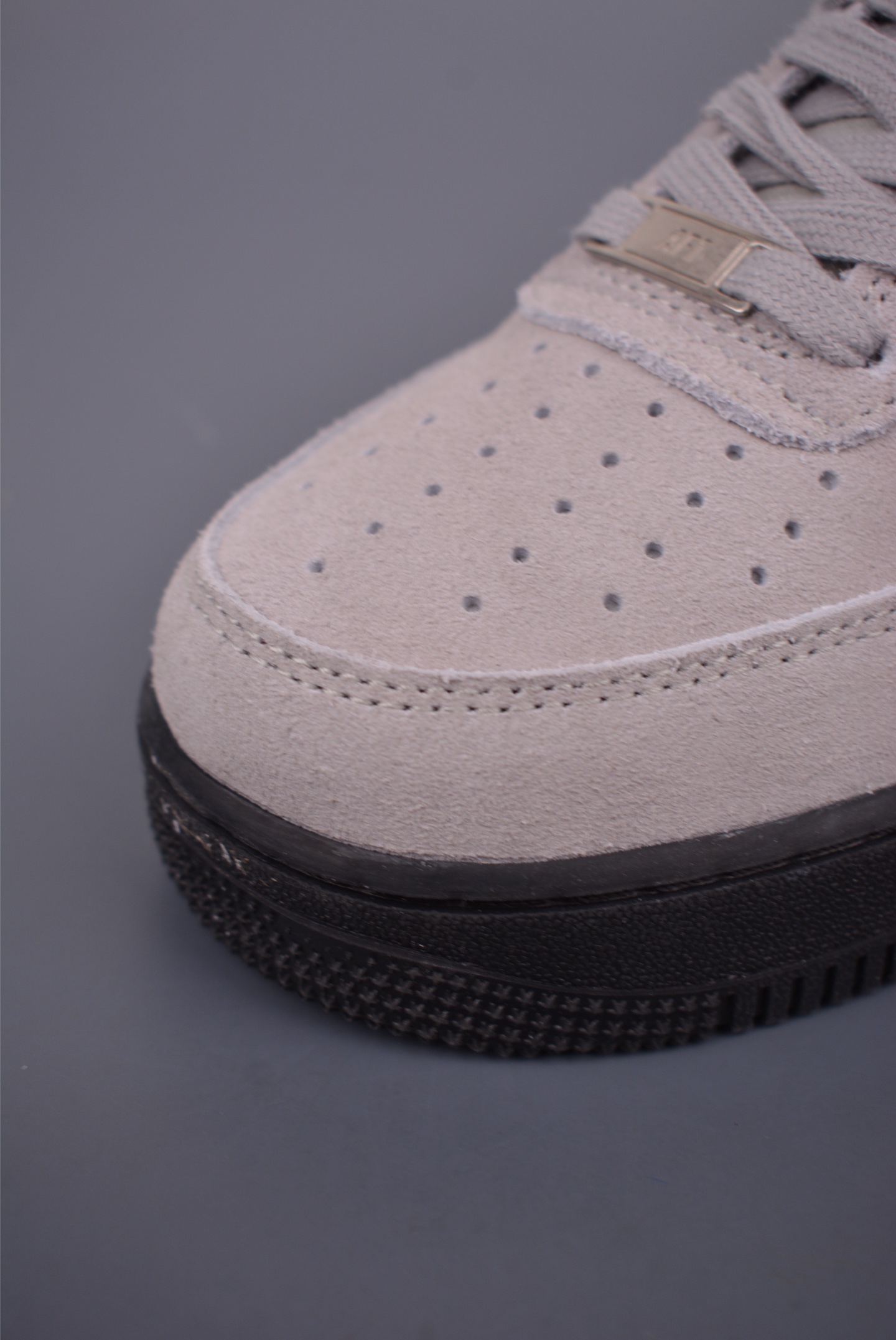Nike Air Force 1 Low '07 LV8 