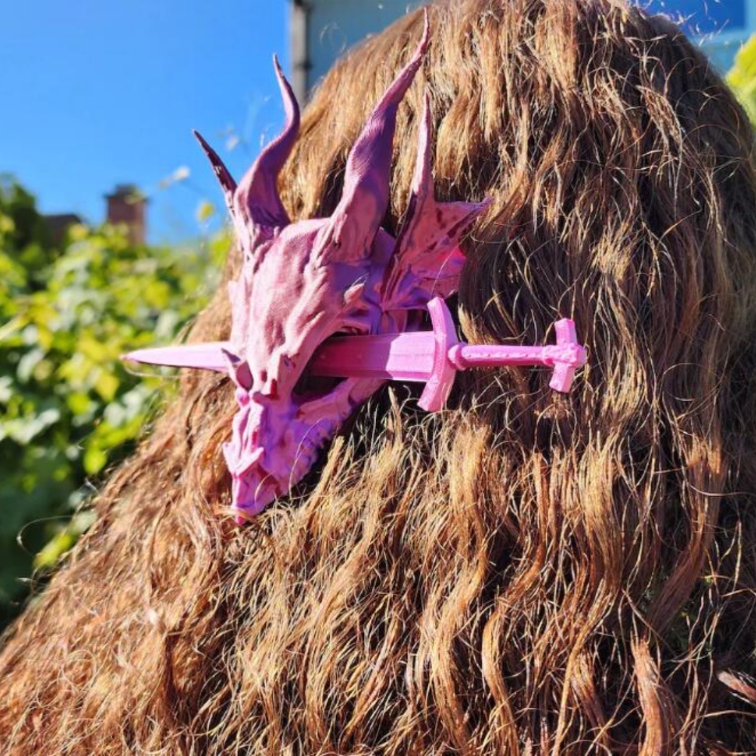 👍2024 New Arrival- 50% OFF💥Dragon Hair Piece with Sword