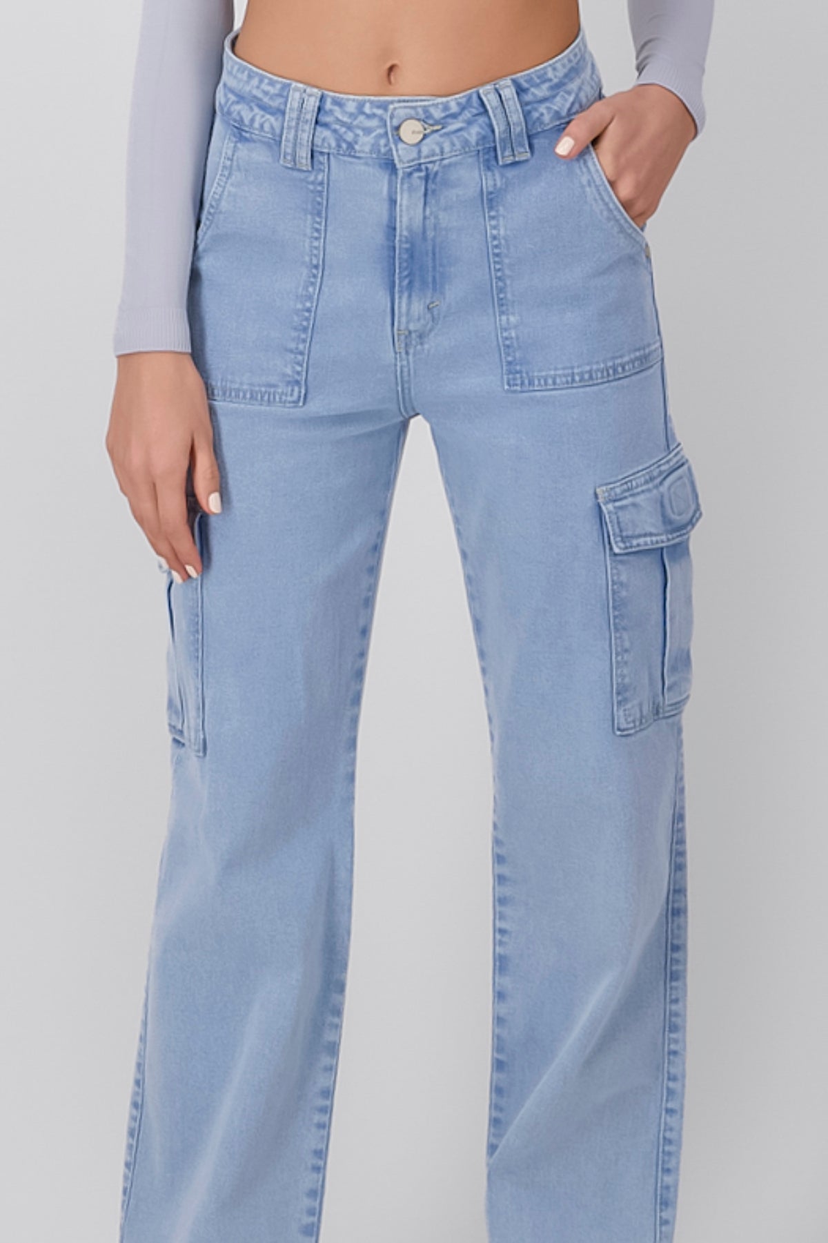 Cargo pocket jeans