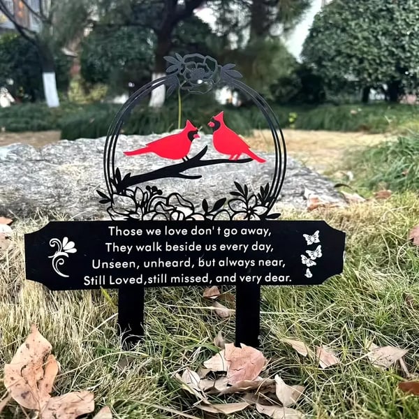 🐦 Metal Cardinal Cemetery Memorial Stake