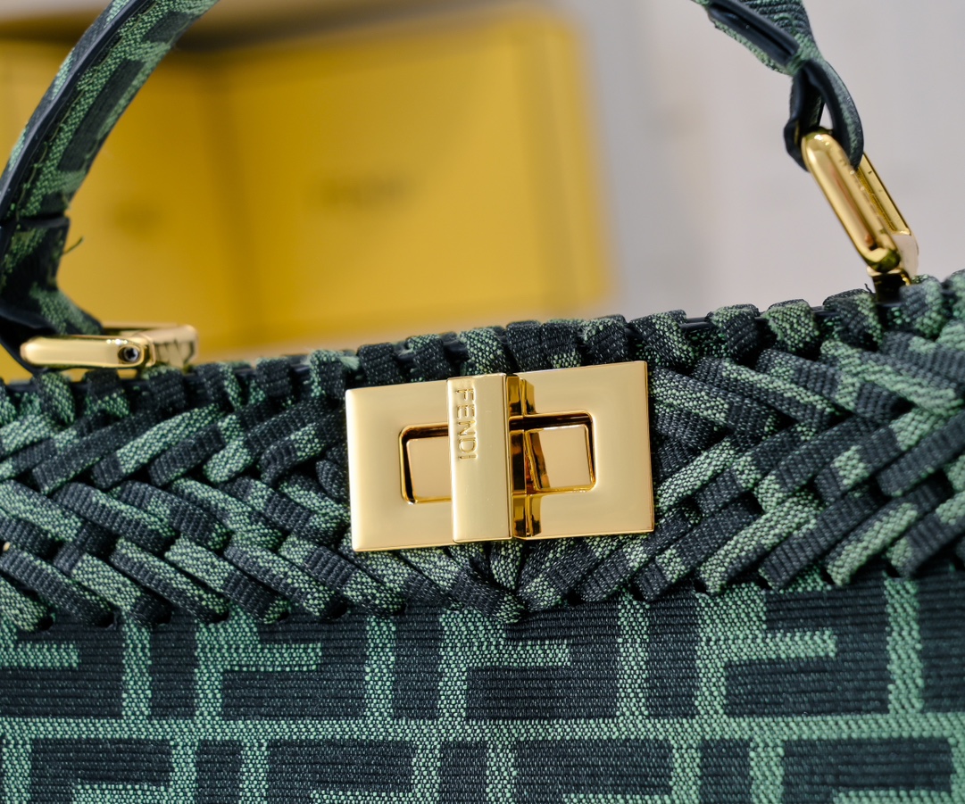 FENDI 2023SS EKABOO ISEEU Medium Handbag 3319
