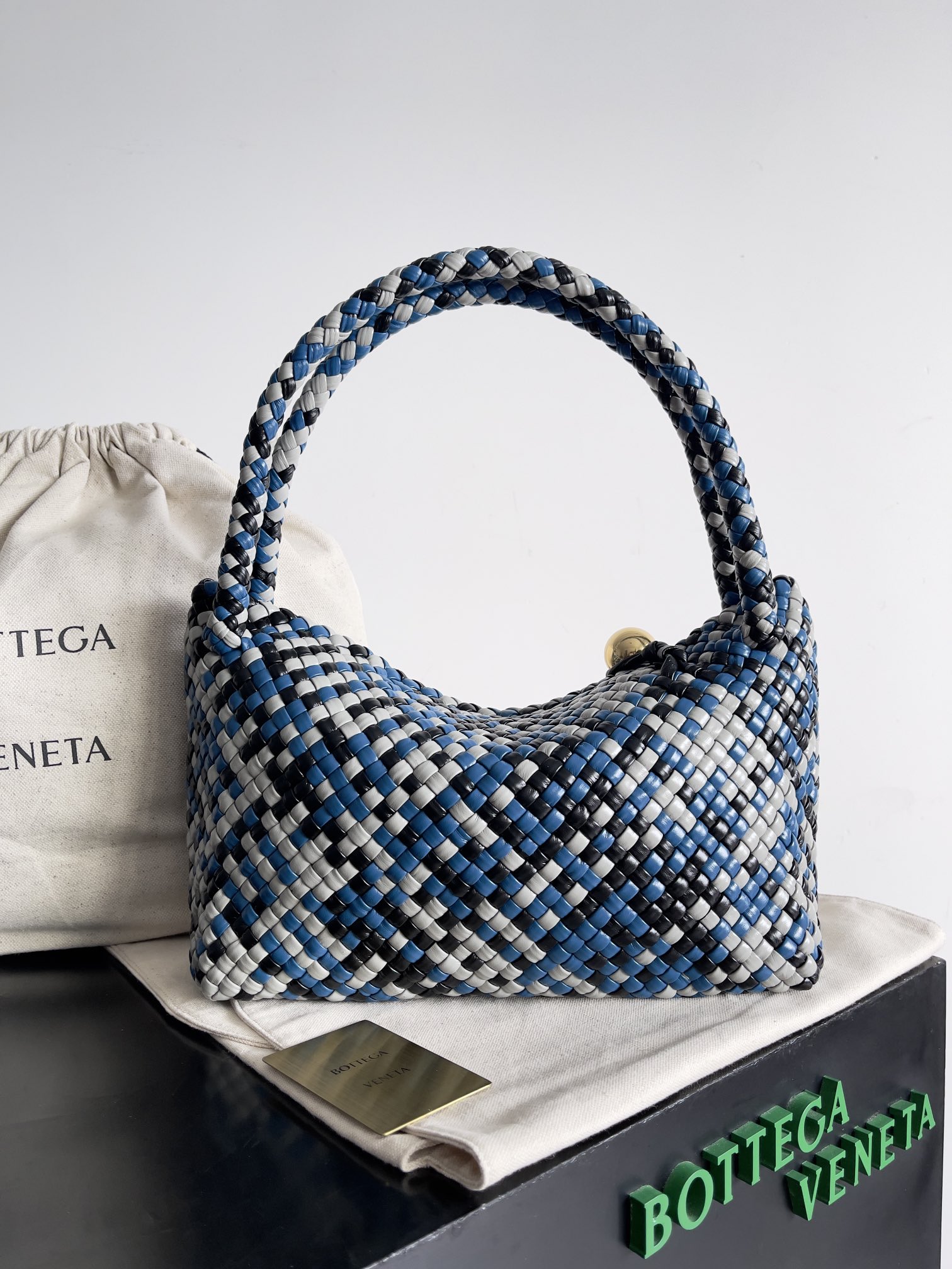 Bottega Veneta TOSCA handbag 716974