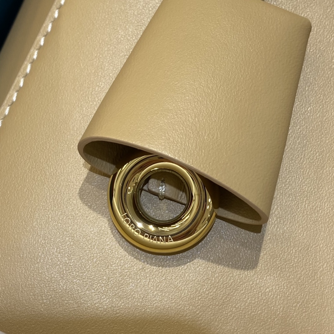 Loro Piana Extra L27 bag