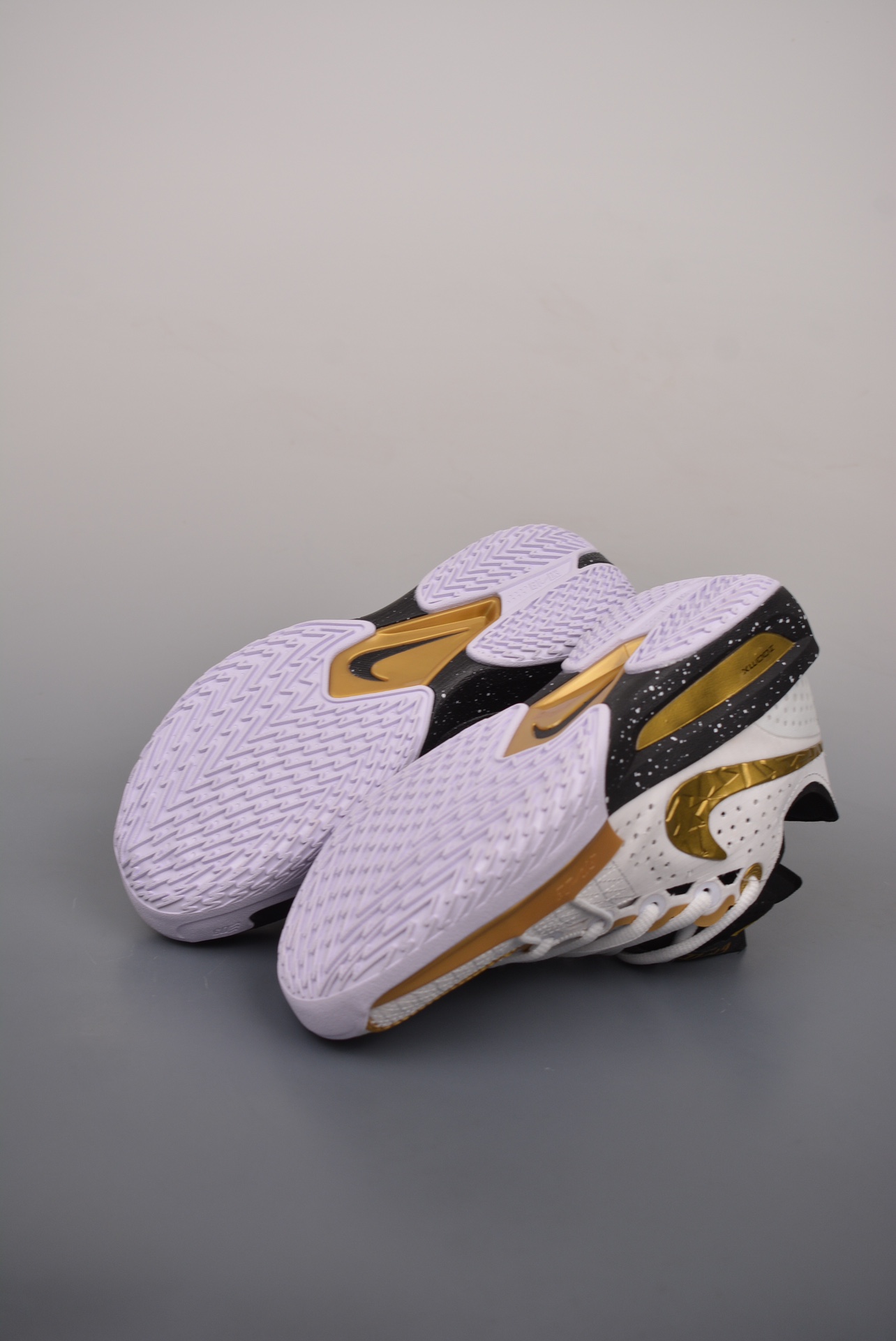 Nike Air Zoom GT Cut 3 EP CHBL White Black Gold HF5702-170