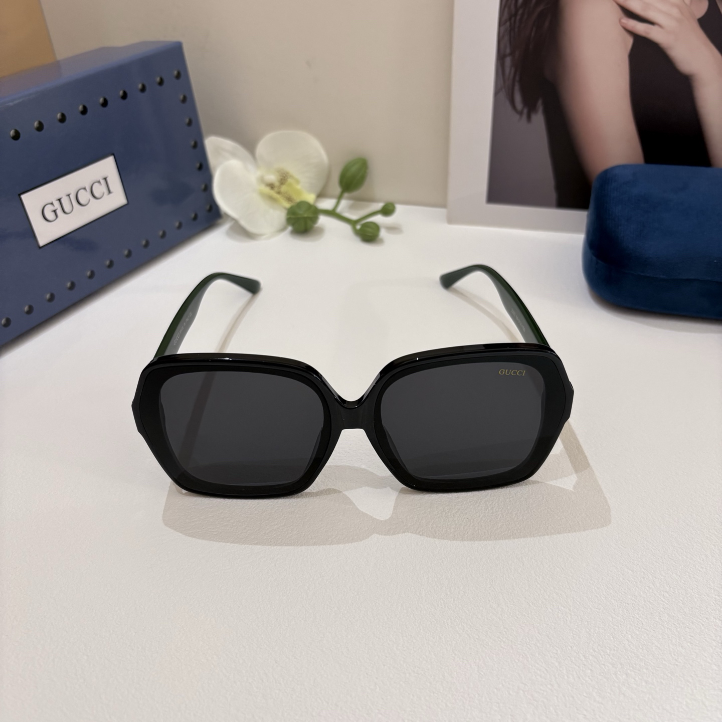 Gucci Round Frame Sunglasses