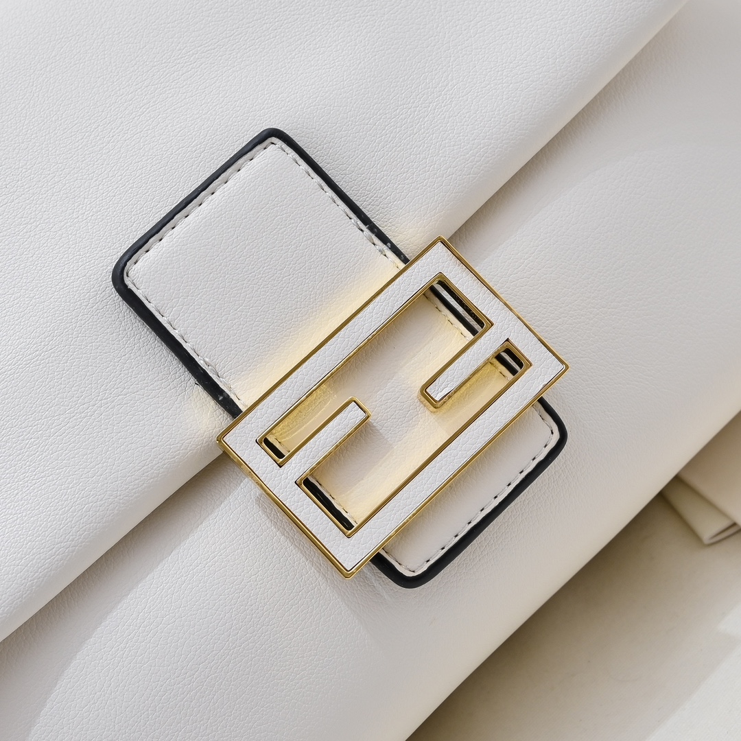 Fendi Mamma Baguette Handbag 83015B108