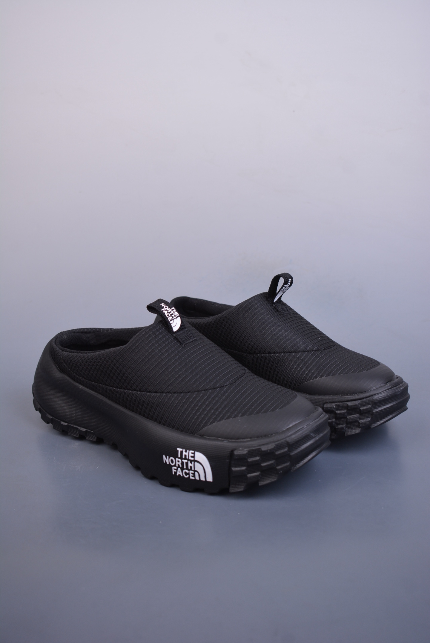The North Face W Never Stop Lace sneakers black and white half-slip NFOA8A92KX75