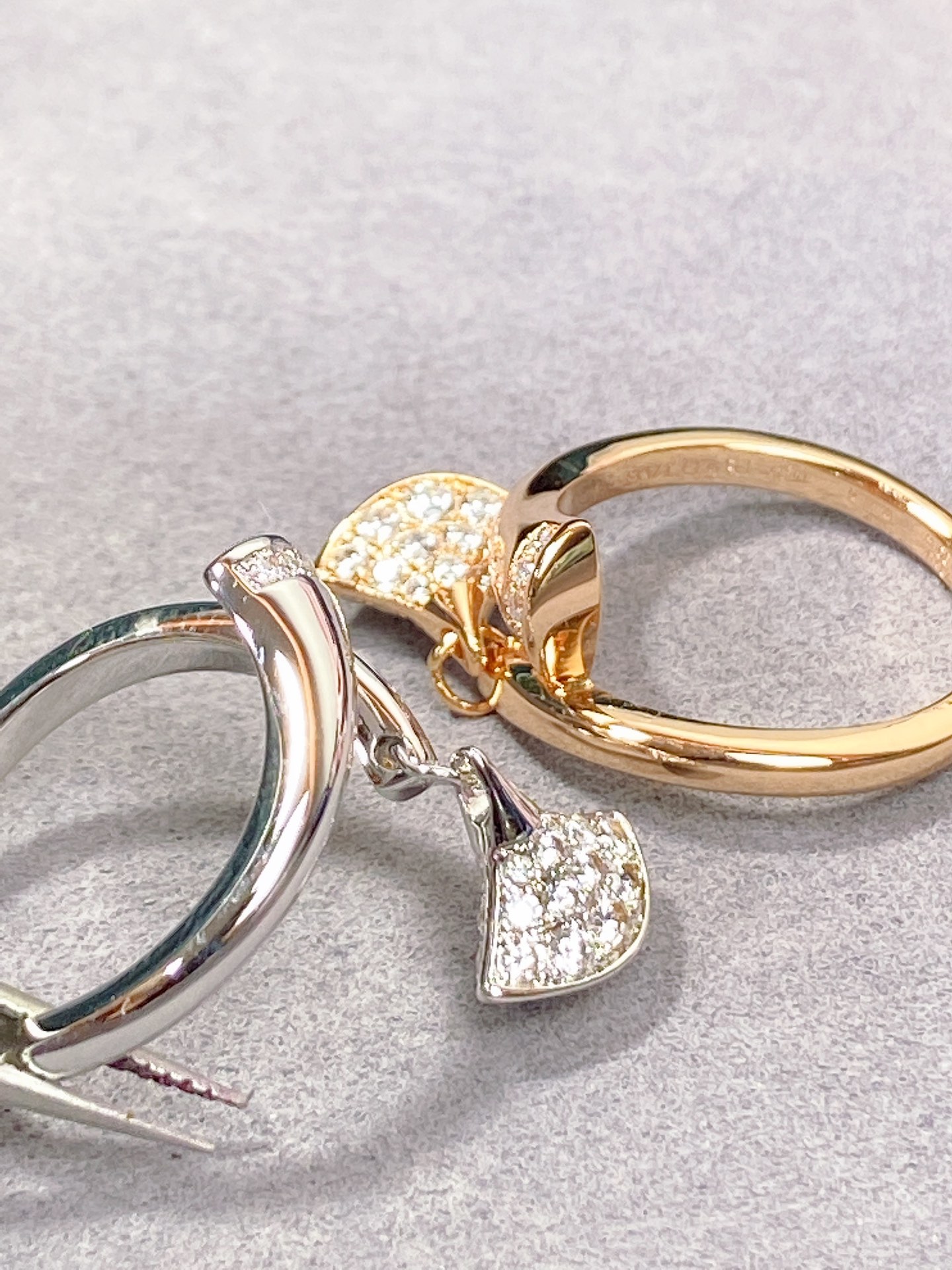 Bulgari Divas Dream Series Fan Shape Ring