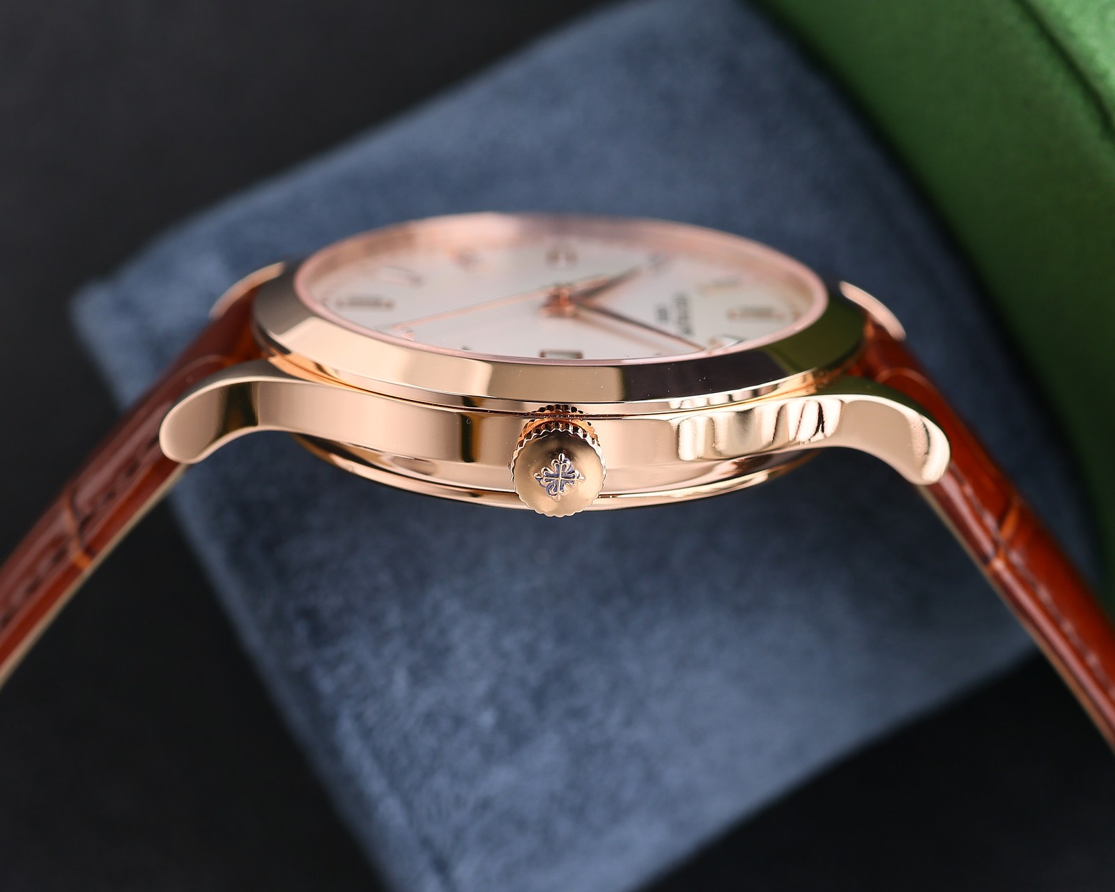 Patek Philippe TW Classic Series 5296