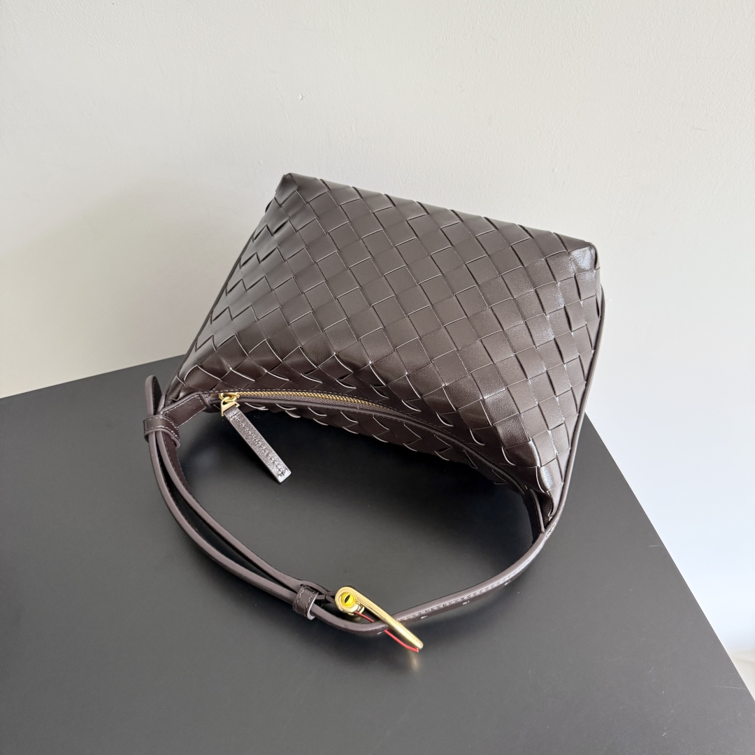 Bottega Veneta Year of the Snake Limited Edition Wallace Handbag 754443