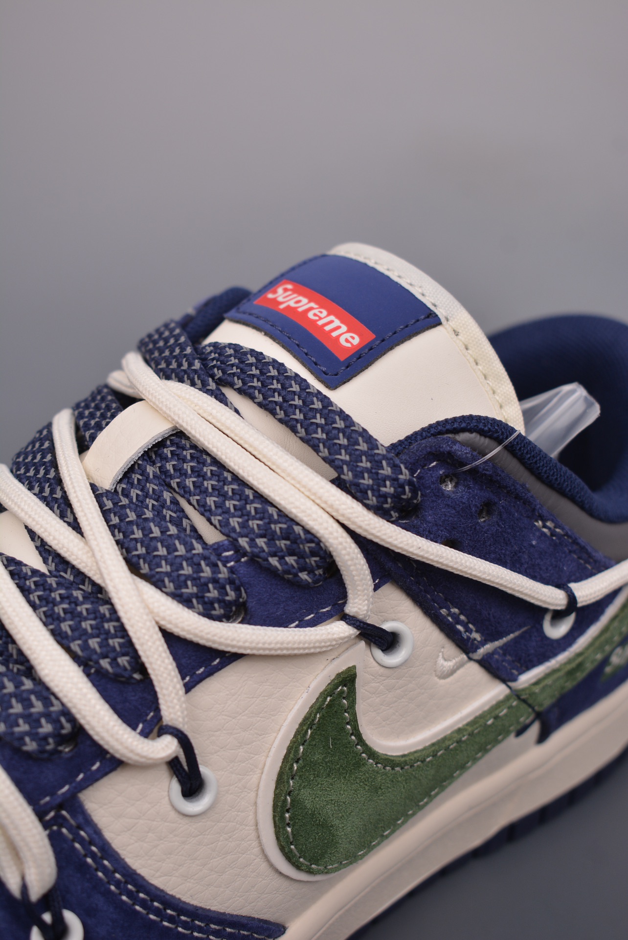 Supreme x Nike By You SB Dunk Low Retro SP Dark Blue Off-White XS1186-101