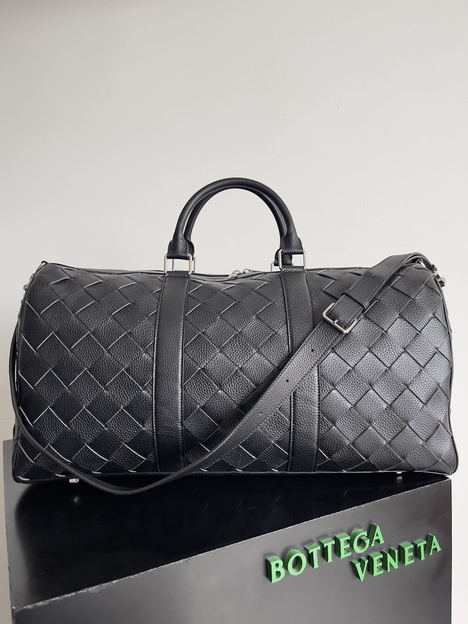 Bottega Veneta Woven Large Travel Bag 795287