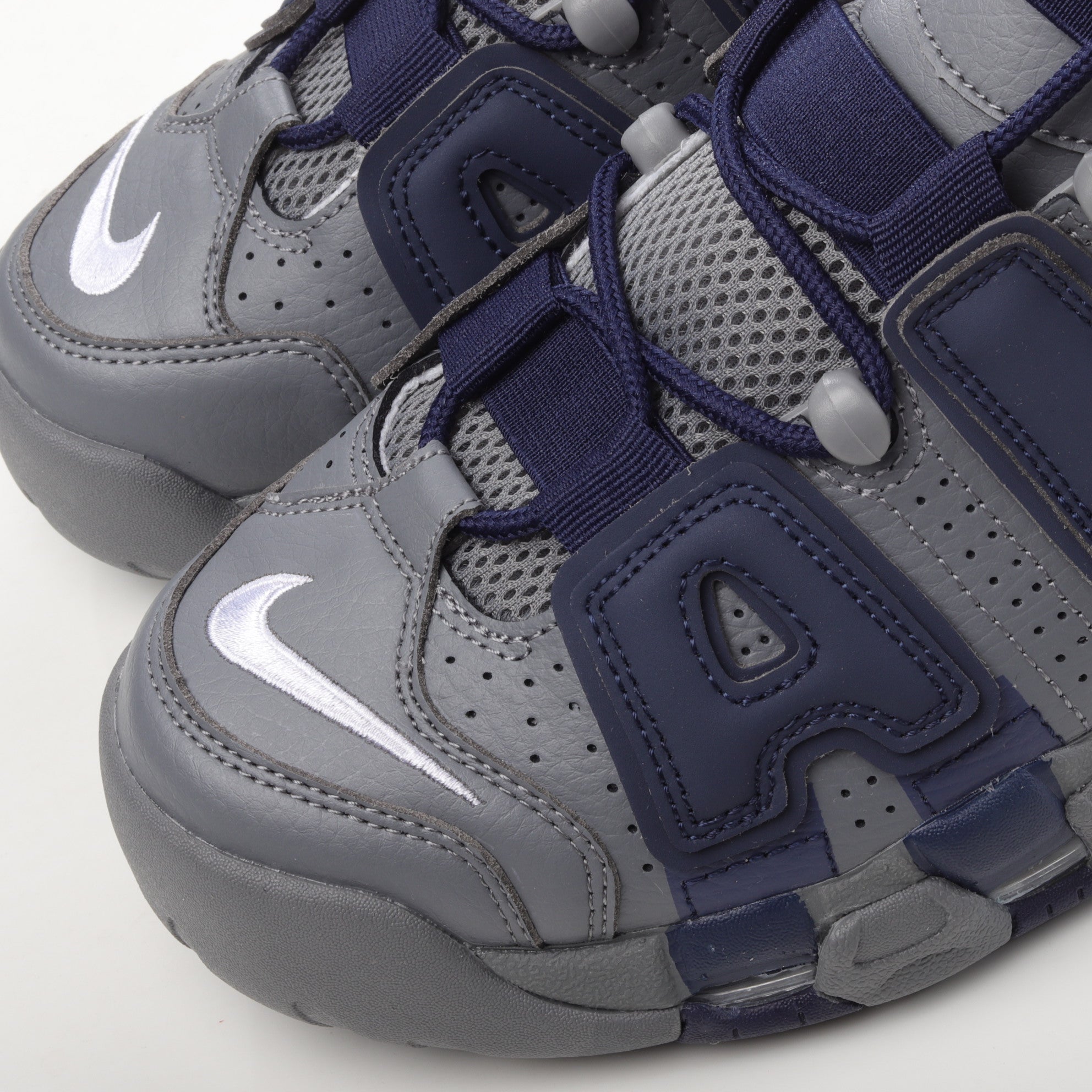 Air More Uptempo 96 Pippen Classic Blacketball Sneaker Series