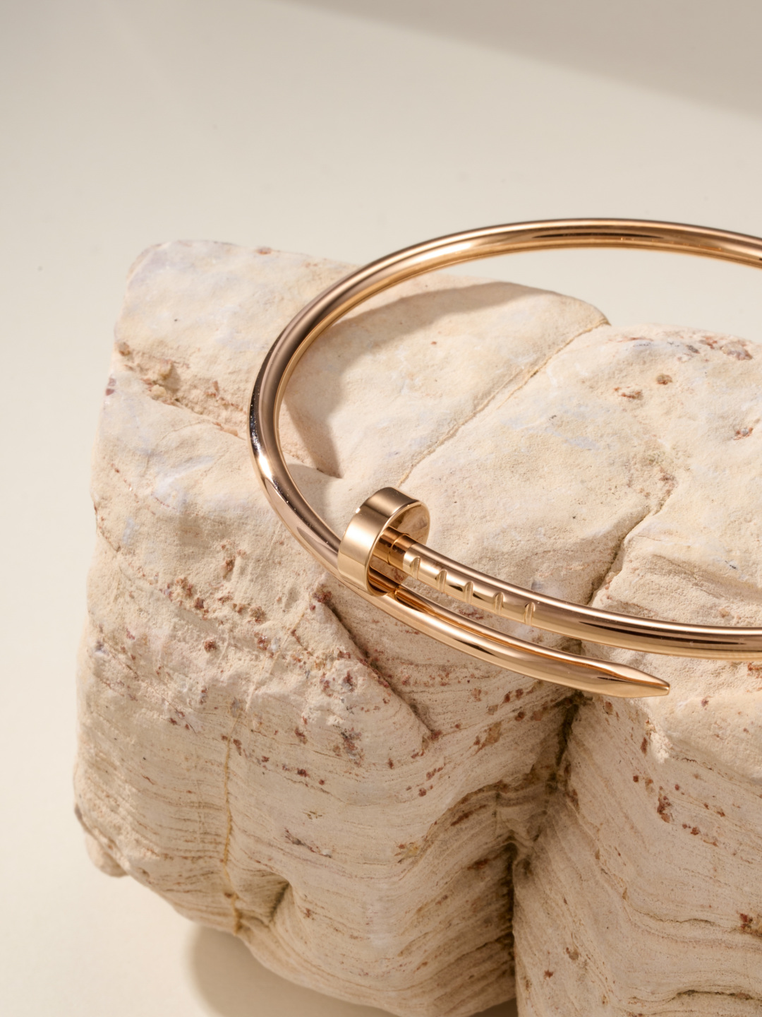 Cartier No Diamond Nail Thin Bracelet