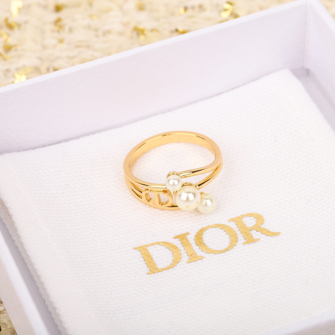 Dior Pearl Ring