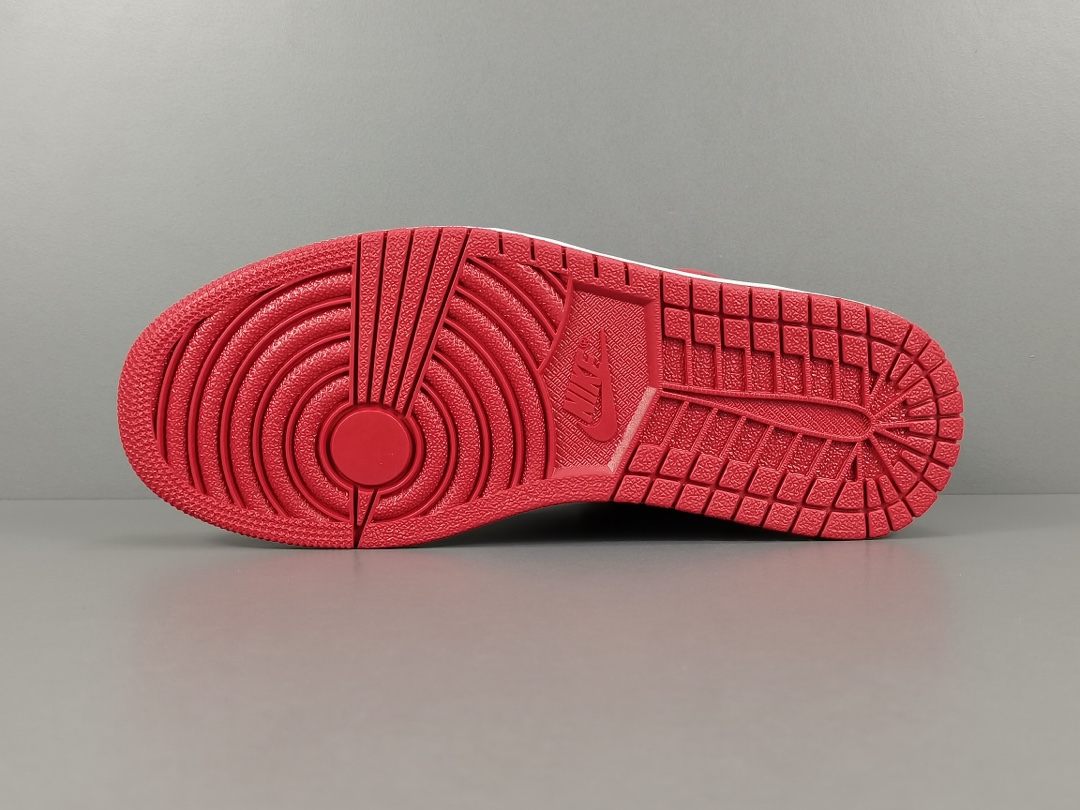 Nike Air Jordan 1 High Retro OGChicago 555088-101