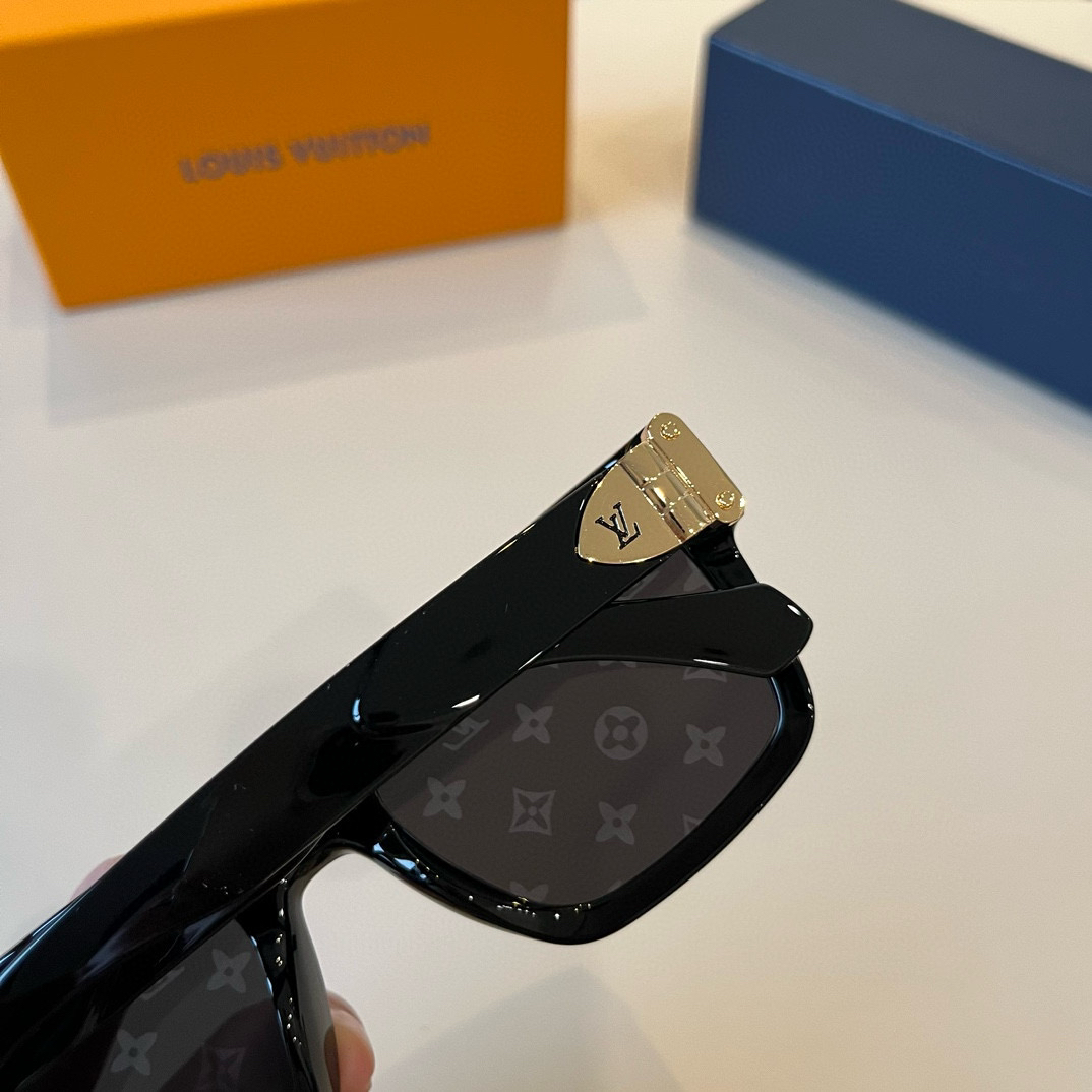 Louis Vuitton square frame sunglasses