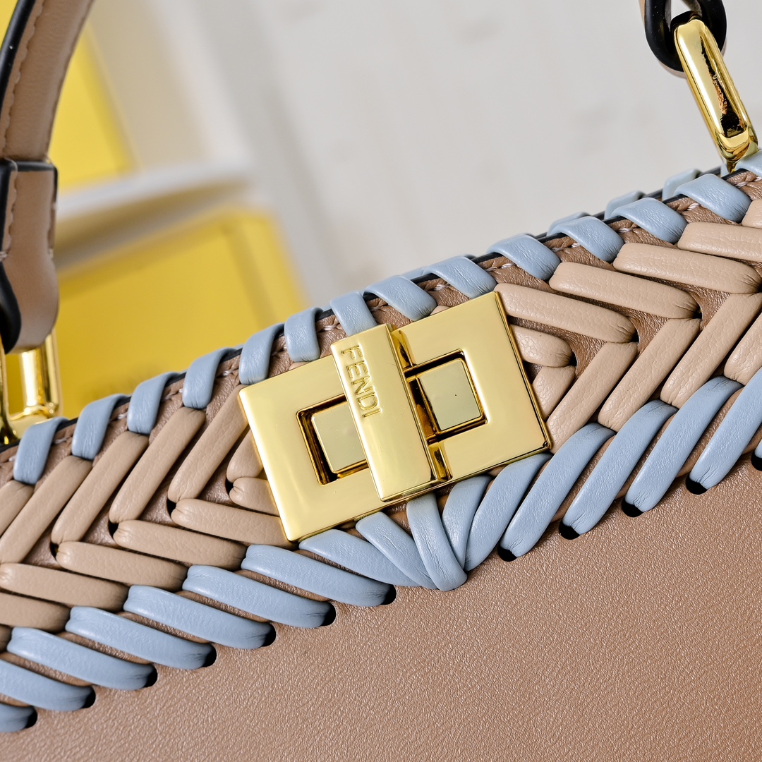 FENDI Iconic ekaboo ISeeU Large Bag 3374